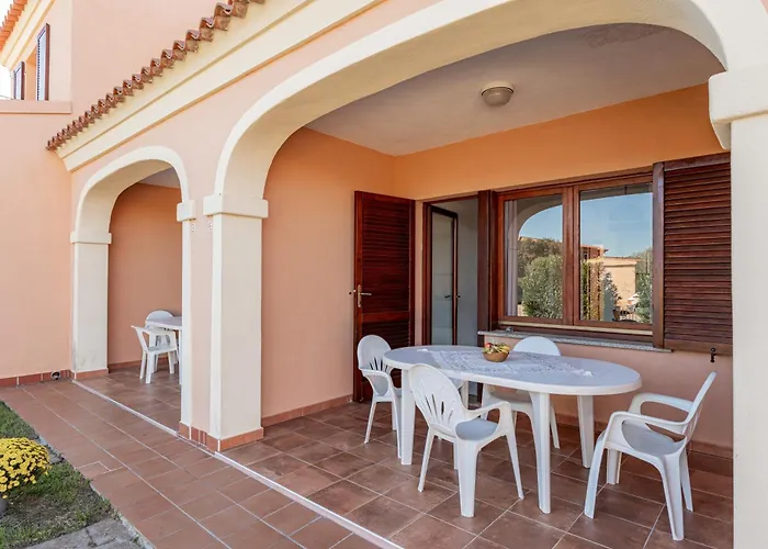 Residenza La Cinta 2 * サン・テオドーロ