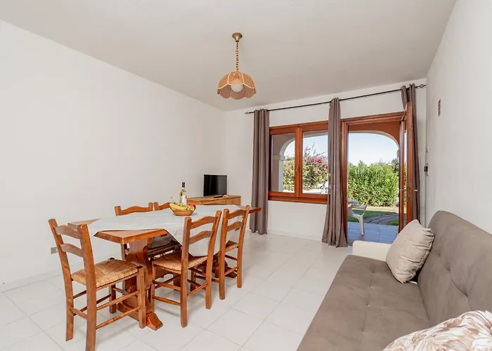 Residenza La Cinta 2 サン・テオドーロ