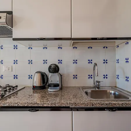 Residenza La Cinta 2 펜션 산테오도로